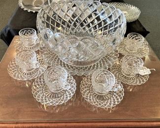 Gorgeous punch bowl, underplate, and cups 