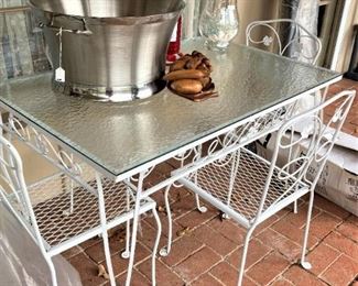 Rectangular patio table & 4 chairs