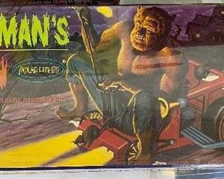 Polar Lights Wolf Man's Wagon Model Kit