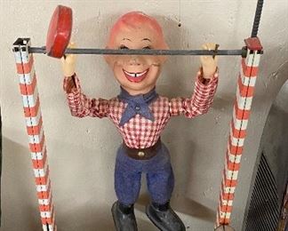 Old Howdy Doody Trapeze Toy
