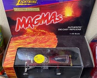 Johnny Lightning Munsters Cracula