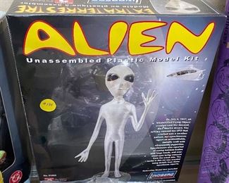 Lindbergh Alien Plastic Model Kit
