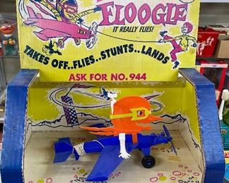 Rare Flying Floogle Store Display and Box