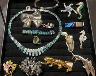 Taxco jewelry, brooches 