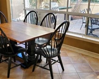 Patio set in the backyard is not available - Great 6 person Dining table and chairs - Ethan Allen or Pottery Barn