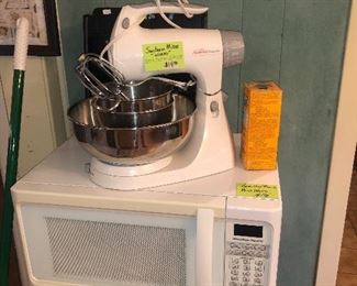 Microwave and Sunbeam mixer