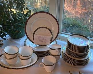 Mountbatten bone china set