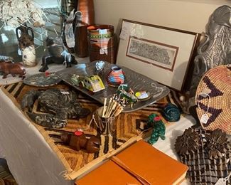 Miscellaneous collectible and decorative items