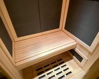 WOW! Stay warm this winter and check out this awesome Sunlighten m Pulse sauna! This sauna measures 50x79x46 inches and is in very good condition.