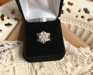 Ladies 14k CZ cluster set in guards (all connected) Size 5 but can easily be re-sized