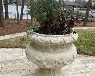 Frontgate planter
