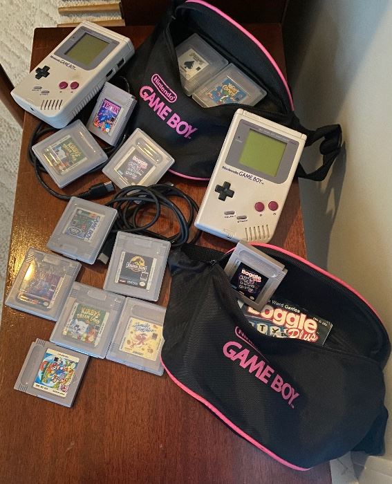 Gameboy games, fanny packs and systems. Tetris, Speedy Gonzales, Solitaire Fun Pack, Super Mario Golden Coins, Kirby's Dream Land, Jurassic Park, TMJT Back from the Streets, Yoshi's Cookies