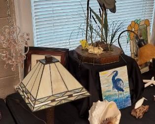 Egret table lamp, leaded glass table lamp, sea shell