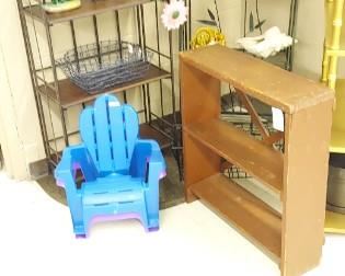 Assortment of items for the green thumb.