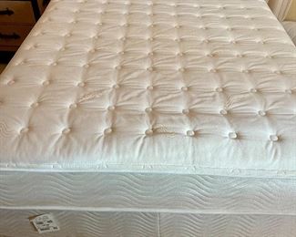 Queen Beautyrest Mattress Set, sold as a 2 pc with the foundation