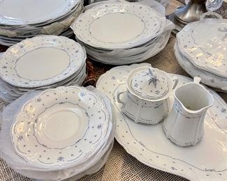 Complete China Set sold inclusive pretty blue on white/Germany
