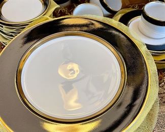 Fitz & Floyd 'Renaissance' black rim w/gold China/(8) dinner (8) sm bowls
(8) cups…few small plates