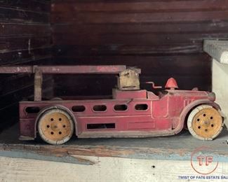 1920's SCHIEBLE Fire Engine with Ariel Ladder