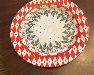 Very pretty Christmas plates