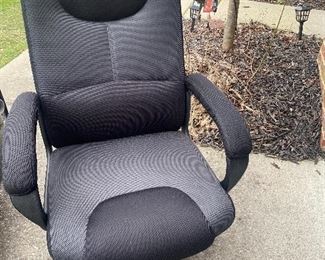 “Like new” office chair