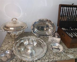 silver plated serving pieces 