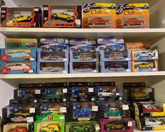 ERTL, Road Champs, Maisto collectible cars