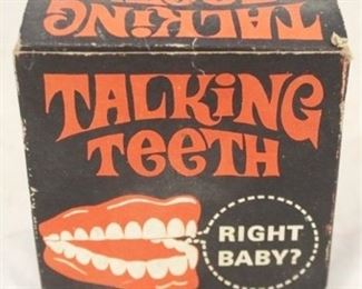 28 - Talking Teeth 1970 Vintage w/ Box