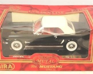 68 - Calidad 1964 Mustang Model Car 1/18 Scale In Box
