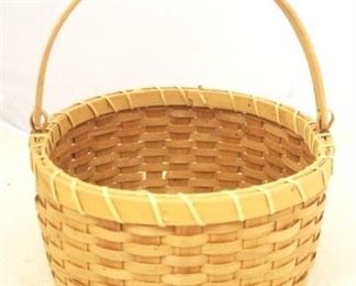 113 - Vintage Basket - 12 x 15
