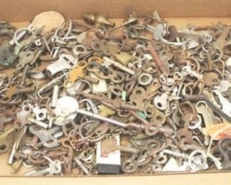 152 - Tray Lot of Assorted Antique Keys
