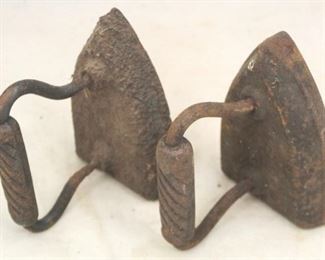 173 - Pair of Antique Cast Iron Sad Irons 4" & 6"
