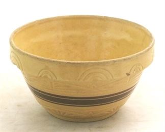 257 - Art Pottery Mixing Bowl - 10" round
