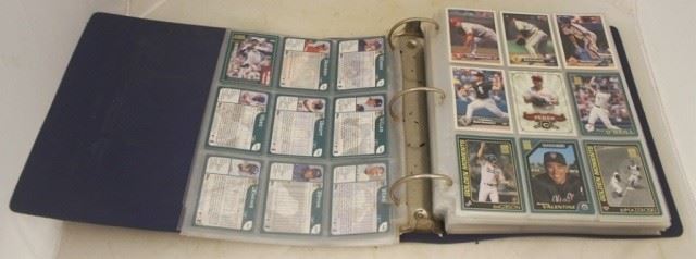 513 - 3-Ring Binder Full of Assorted Baseball Cards