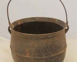 787 - Cast Iron Pot 11 x 9