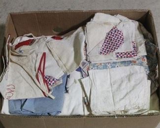 821 - Box Lot of Assorted Vintage Linens
