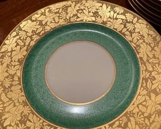 (12) vintage Royal Bavarian, Hutschenreuther Selb formal dinner plates with gold and green accents