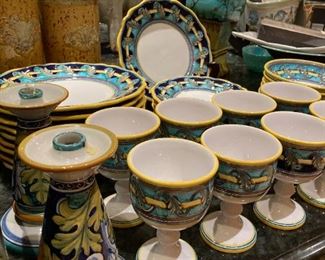 LARGE COLLECTION OF HAND PAINTED ITALIAN DINNERWARE