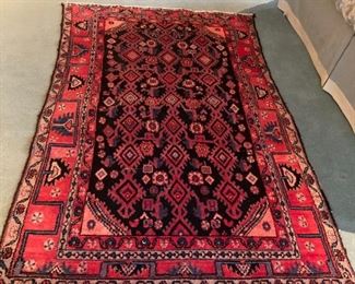 Oriental Hand Knotted Rug 4' x and 6'5"