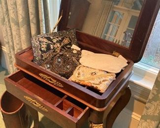 ANTIQUE DRESSING TABLE WITH MIRROR, VINTAGE AND ANTQUE BEADED PURSES
