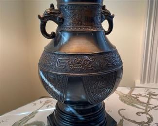 ANTIQUE CHINESE LAMP WITH ELEPHANT HANDLES