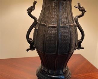 ANTIQUE CHINESE LAMP WITH SERPENT HANDLES