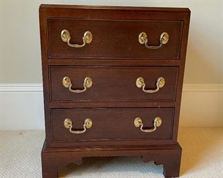 PETITE CHEST WITH INLAID WOODEN DESIGN