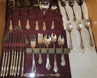 Oneida SStainless "Dover" Flatware Service for 8 with serving pieces (never used)