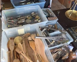 Wood, silverplate, bar utensils. Knives.