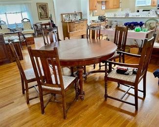 vintage round dining table w/6 chairs