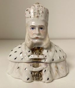 Victorian King Figurine Powder Box