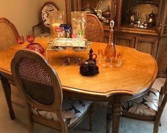 Dining table with 2 leaves, 6 chairs