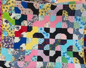 Quilts - Vintage Handmade Quilts 