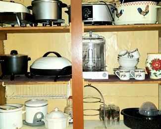 Counter top appliances in great condition, small set dishes, roasting pan etc.