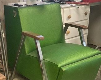 Vintage Bonat Salon Chair